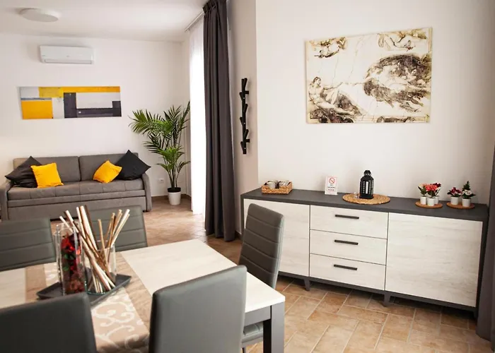Borgo San Lorenzo * Roma