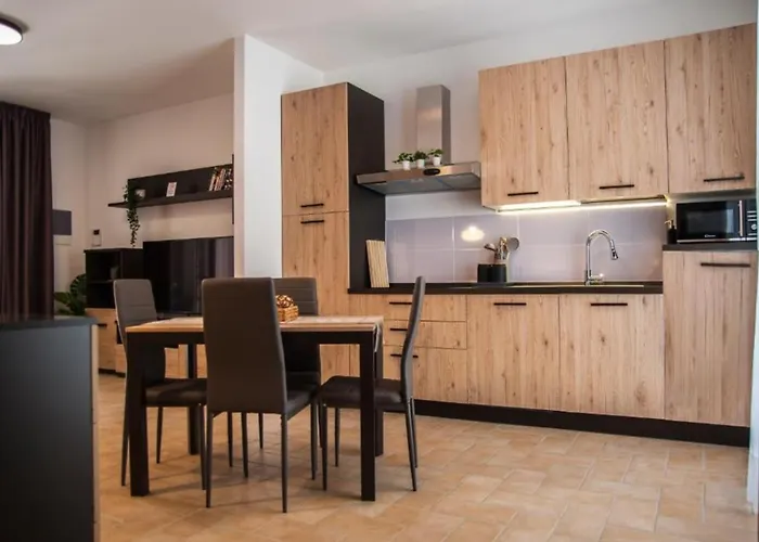 Borgo San Lorenzo Tatil Evi *